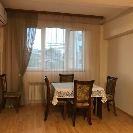 33 Martiros Saryan Street Διαμέρισμα Γιερεβάν Εξωτερικό φωτογραφία
