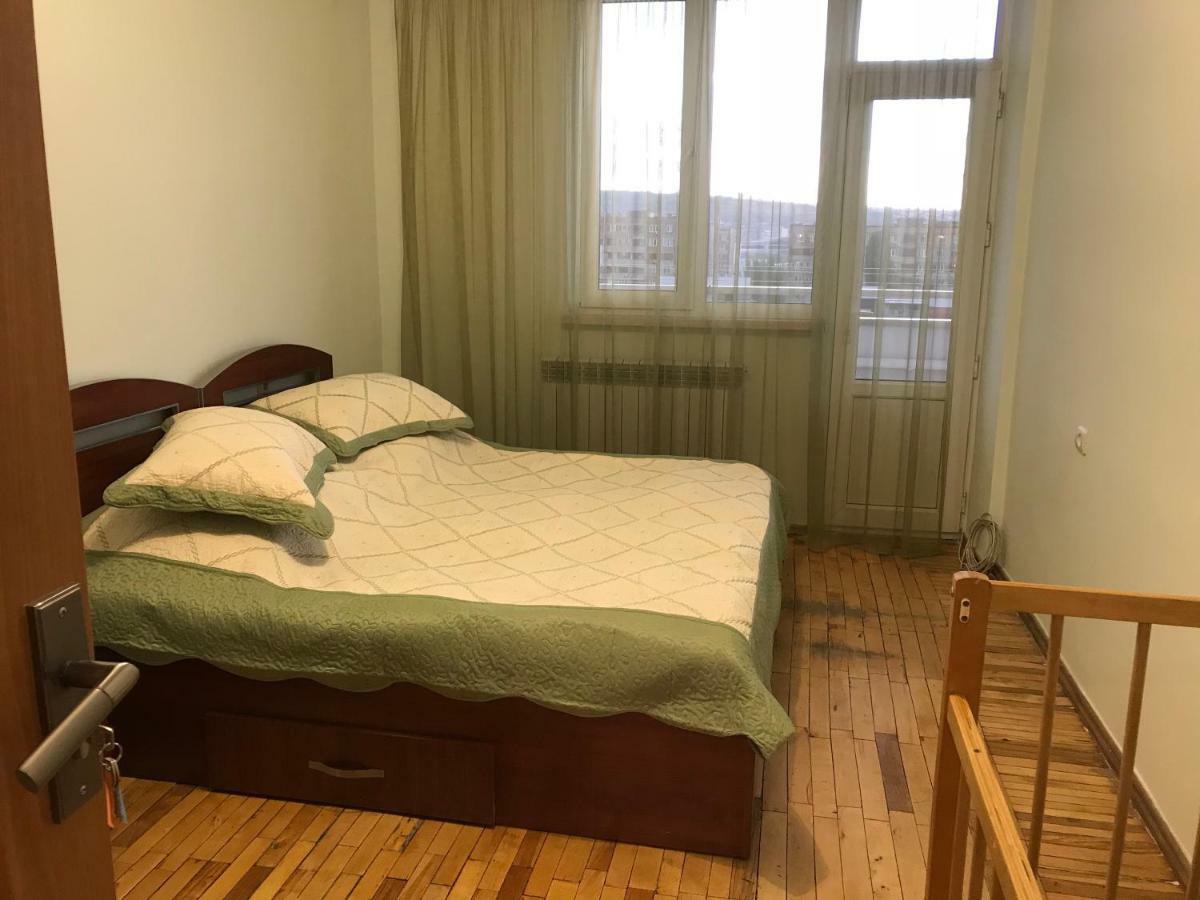 33 Martiros Saryan Street Διαμέρισμα Γιερεβάν Εξωτερικό φωτογραφία
