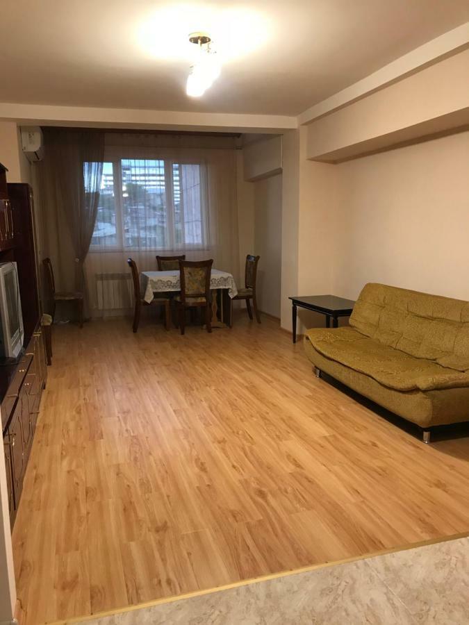 33 Martiros Saryan Street Διαμέρισμα Γιερεβάν Εξωτερικό φωτογραφία