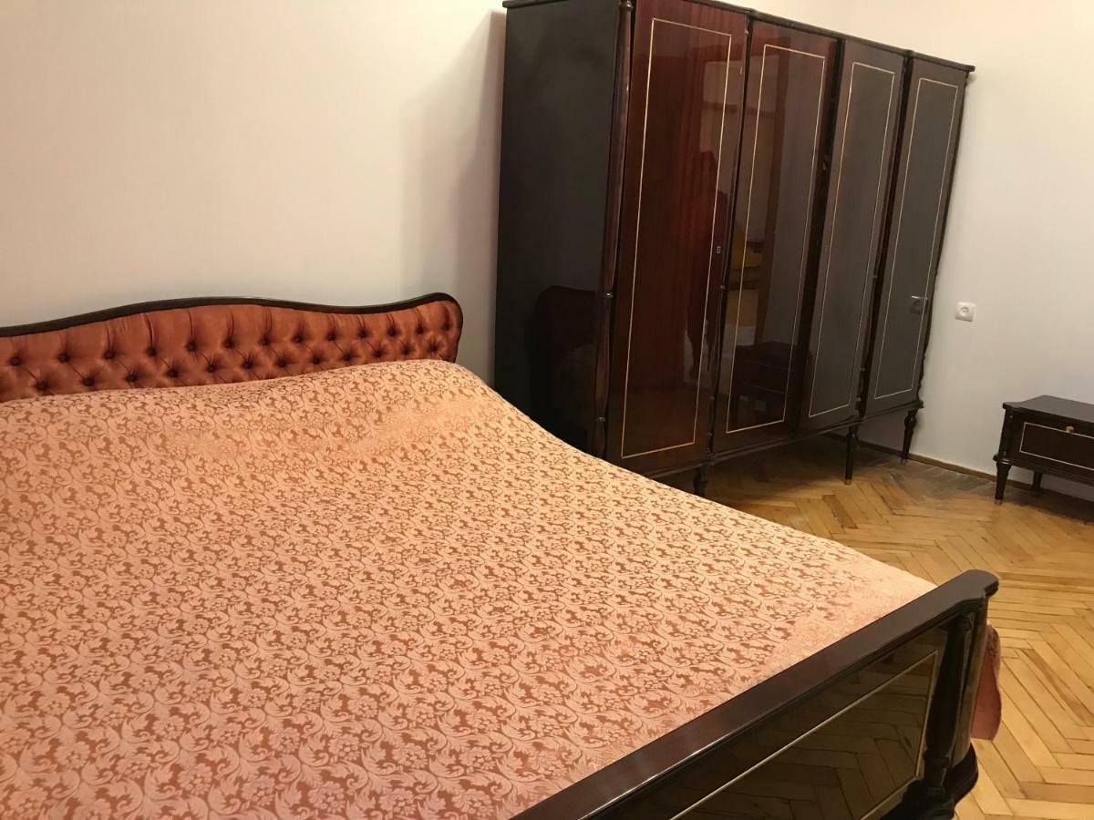 33 Martiros Saryan Street Διαμέρισμα Γιερεβάν Εξωτερικό φωτογραφία