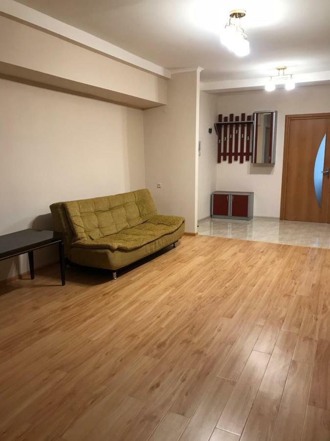 33 Martiros Saryan Street Διαμέρισμα Γιερεβάν Εξωτερικό φωτογραφία
